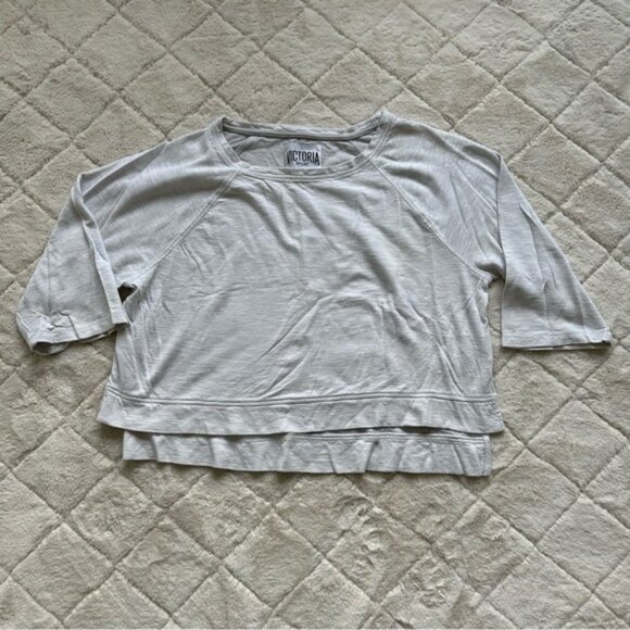 Victoria's Secret sport | Cream & Gray Boxy Pullover Sweater | Size Extra Small - Picture 3 of 10